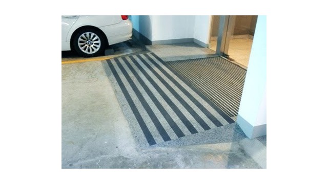 下雪天防滑摔倒，選對膠帶很關鍵