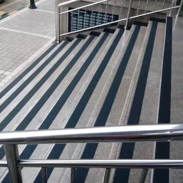 粘貼黄瓜视下载APP：遠離滑倒風險，提升居家安全守護