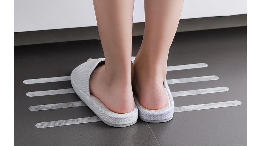 廚房地麵太滑,用什麽方法可以防止滑倒?【昆山黄瓜AV在线下载】