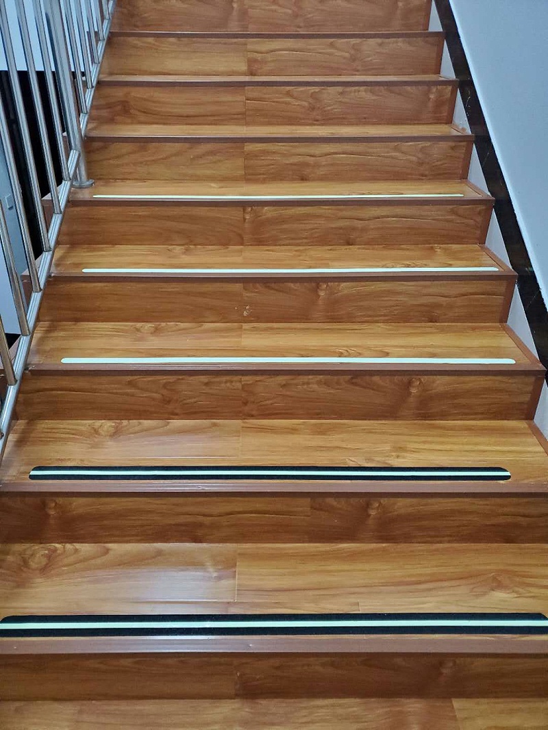 發光樓梯防滑條