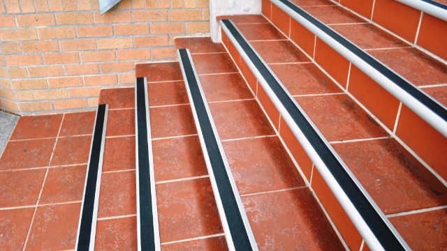 寒冬來臨，室外太滑怎麽辦？黄瓜视下载APP給您安全保障